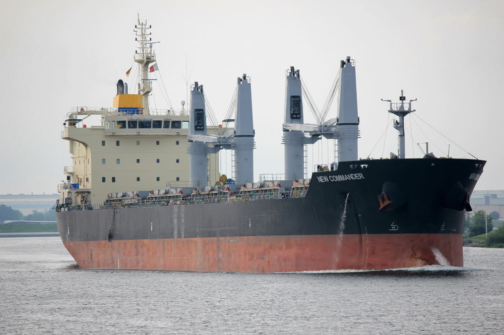 New Commander - IMO 9610652
